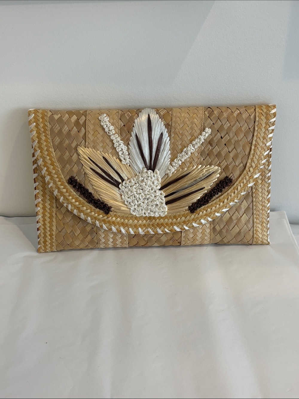 Vintage Boho Woven Straw & raffia Envelope Clutch Natural shoulder strap lined